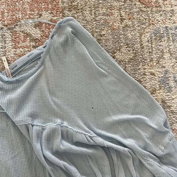 Free People Oversized Linen Blend Light Blue Draped Thermal Henley Top Small - Picture 6 of 9